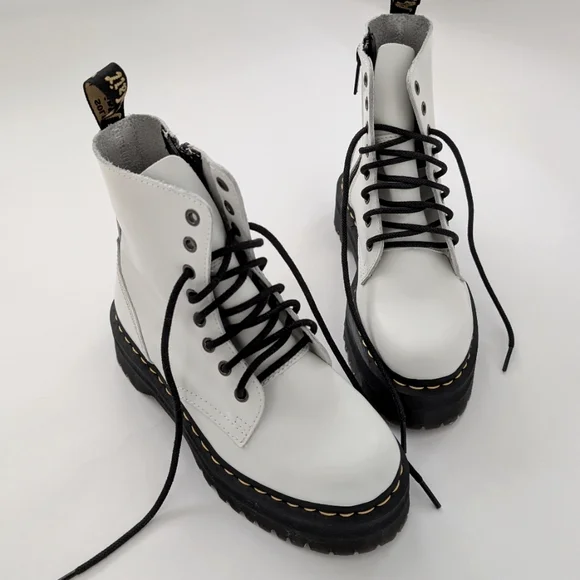Dr. Martens AirWare Jadon Quad Retro 8-Eye Leather Platform Boot - Picture 3 of 12